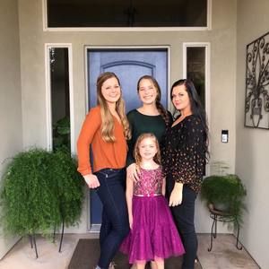 Meet your Posher, Kari